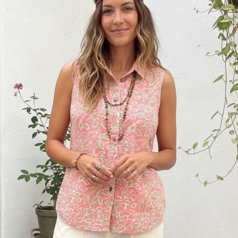 Vintage 90’s SILK EXCHANGE Pink Sleeveless Button Down Shirt